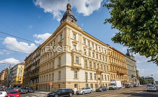 Pronájem obchodních prostor 66 m²
