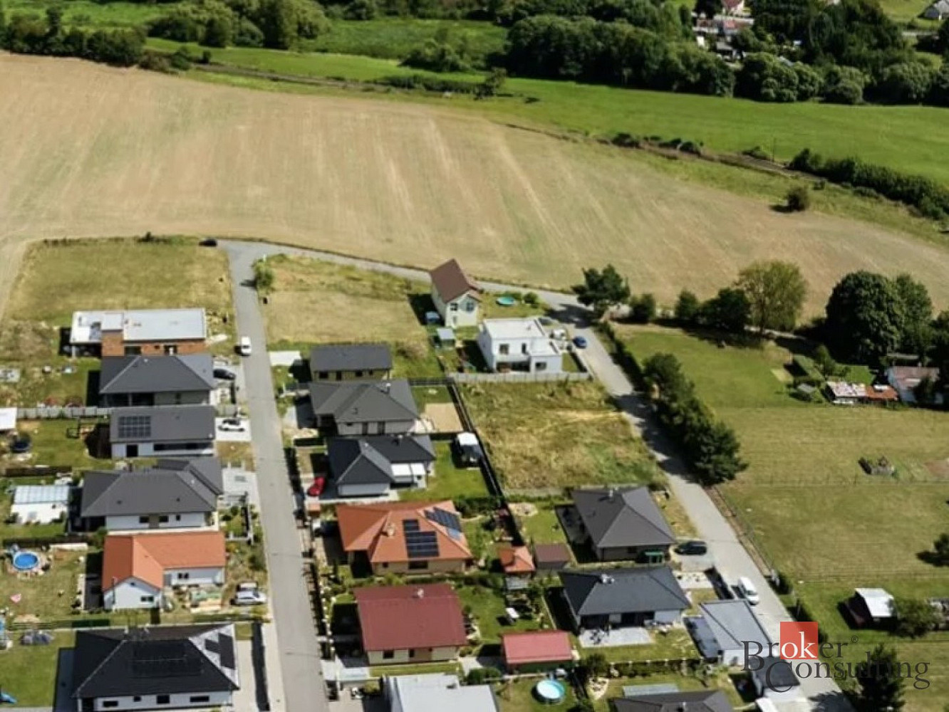 Prodej stavebního pozemku 585 m² – fotografie 5