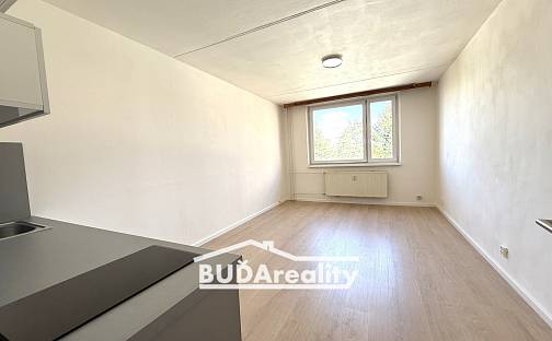 Pronájem bytu 1+kk 29 m², J. Jabůrkové, Otrokovice, okres Zlín
