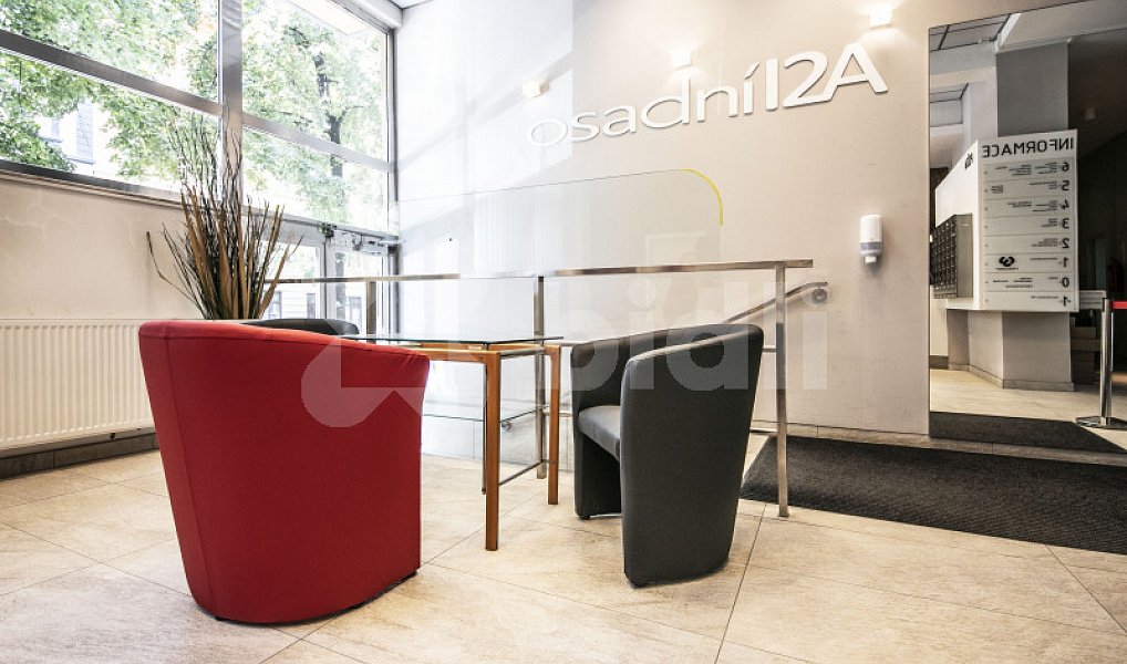 Pronájem kanceláře 39 m², Praha – náhled fotky 3