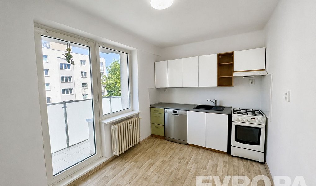 Prodej bytu 3+1 91 m², Plzeň – náhled fotky 8