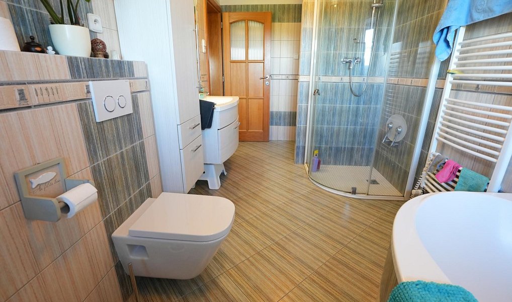 Pronájem domu 160 m² s pozemkem 1 135 m², Stašov – náhled fotky 14