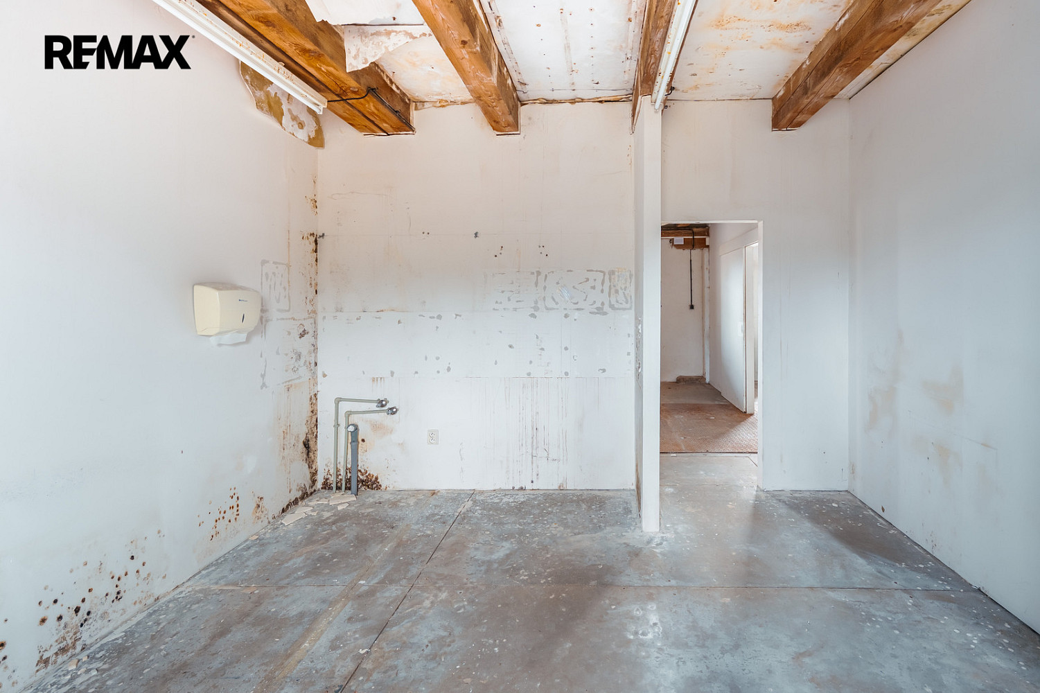 Prodej skladovacích prostor 537 m² – další
