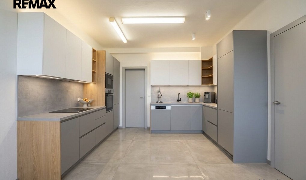 Prodej domu 223 m² s pozemkem 662 m², Dolní Lhota – náhled fotky 17