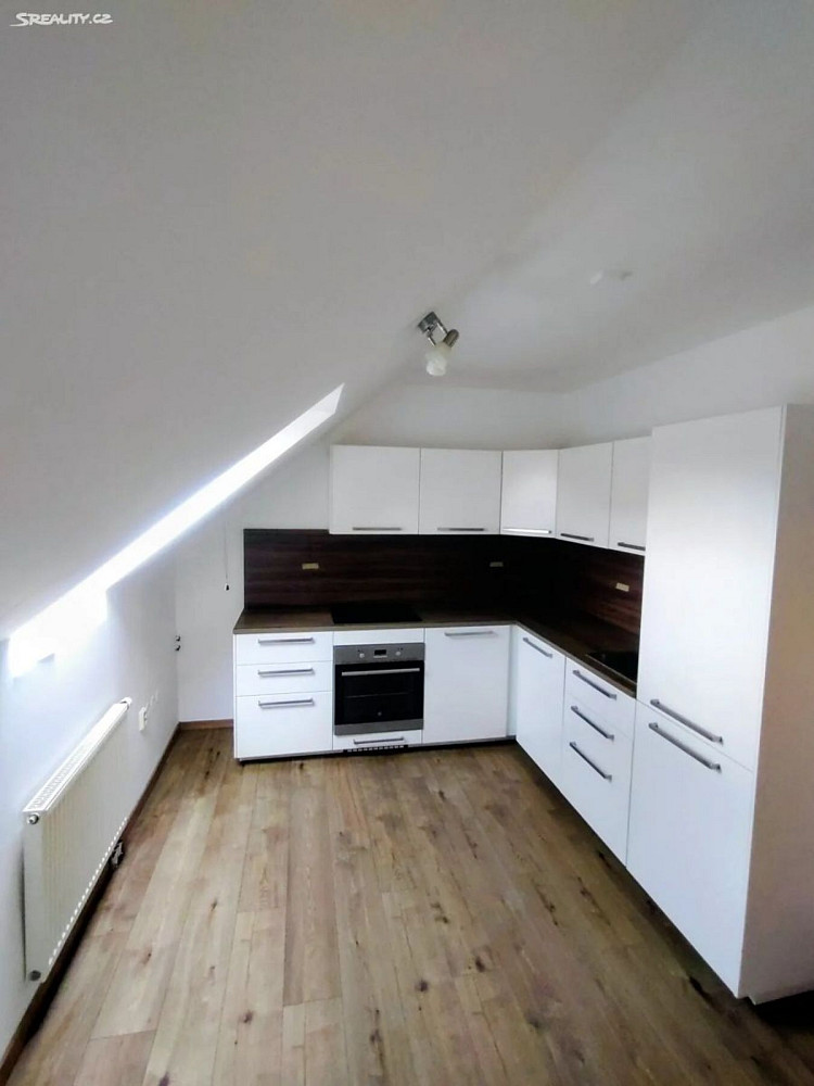 Pronájem bytu 3+kk 71 m²