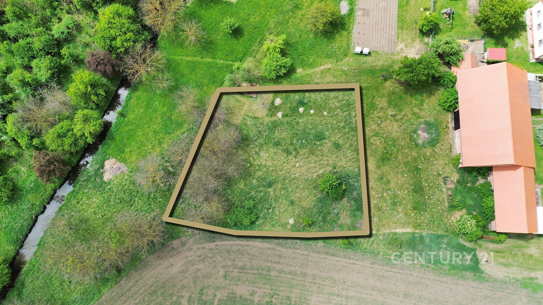Prodej stavebního pozemku 1 463 m² – fotografie 2