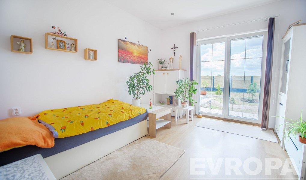 Prodej domu 123 m² s pozemkem 1 454 m², Kladruby nad Labem – náhled fotky 18