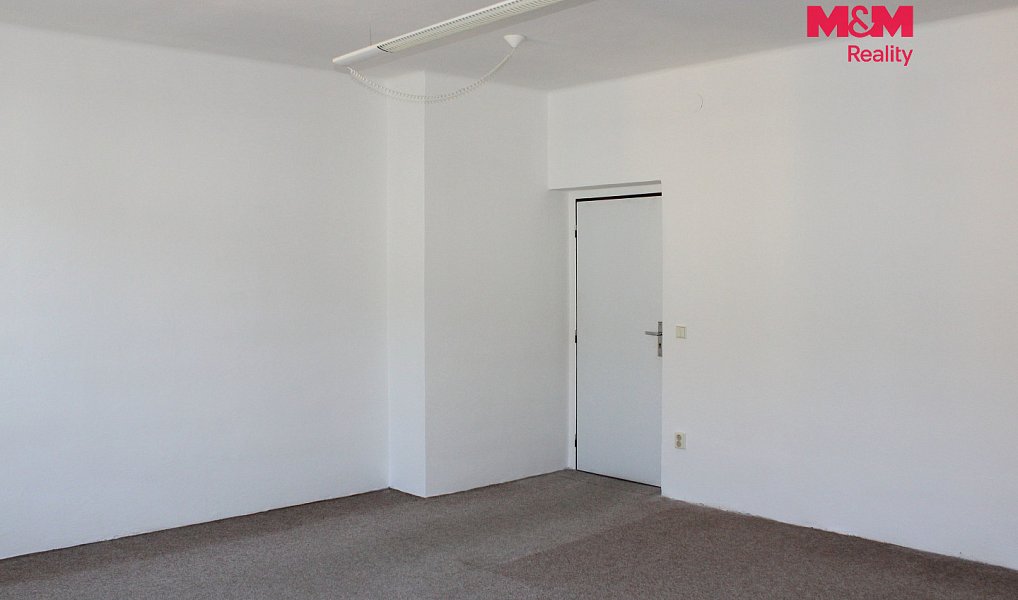 Pronájem kanceláře 27 m², Nová Paka – náhled fotky 4