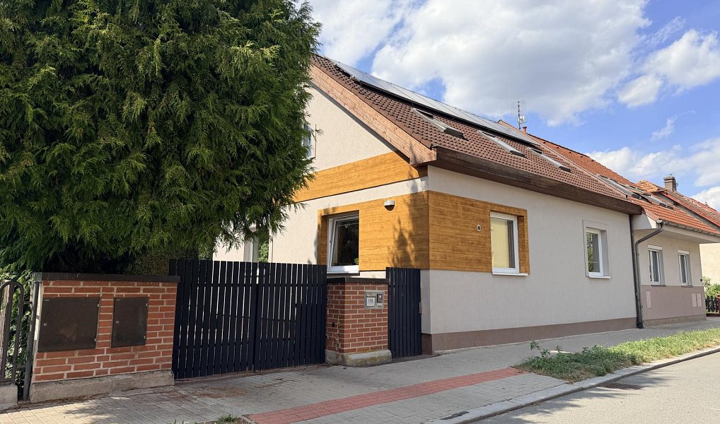 Pronájem domu 178 m² s pozemkem 589 m², Pardubice – fotka 1 z 21