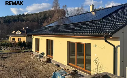 Prodej domu 163 m² s pozemkem 700 m², Sadov - Lesov, okres Karlovy Vary