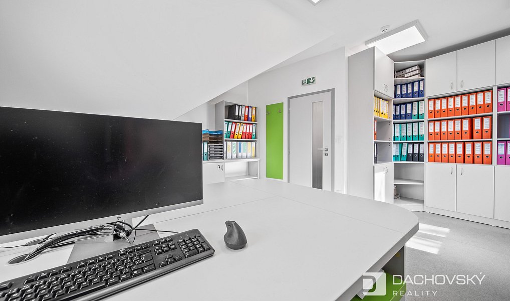 Prodej kanceláře 374 m², Pardubice – náhled fotky 43
