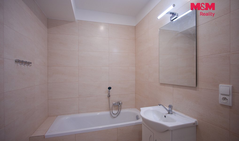 Prodej nájemního domu, činžáku 615 m², Český Těšín – náhled fotky 15