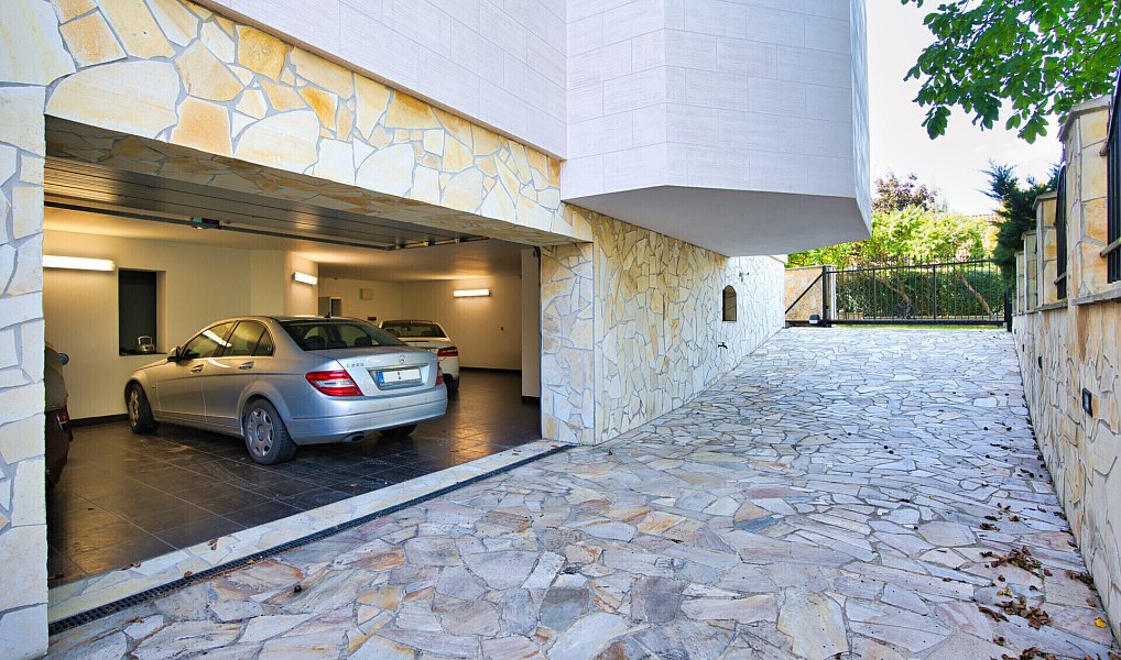 Prodej domu 578 m² s pozemkem 886 m², Praha – náhled fotky 12