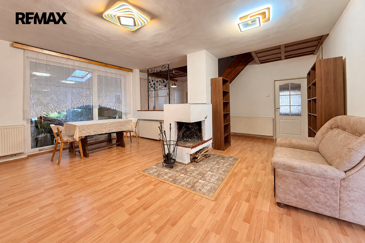 Prodej domu 136 m² s pozemkem 749 m² – fotografie 2