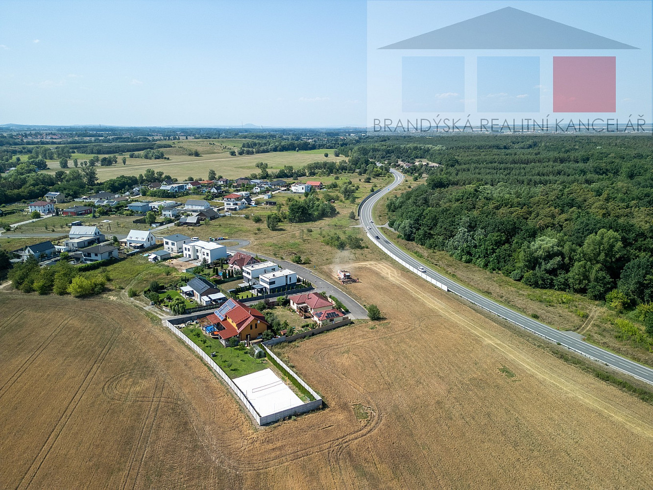 Prodej stavebního pozemku 1 069 m² – fotografie 4