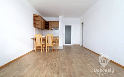 Pronájem bytu 1+kk 29 m², Semická, Praha 4 - Modřany