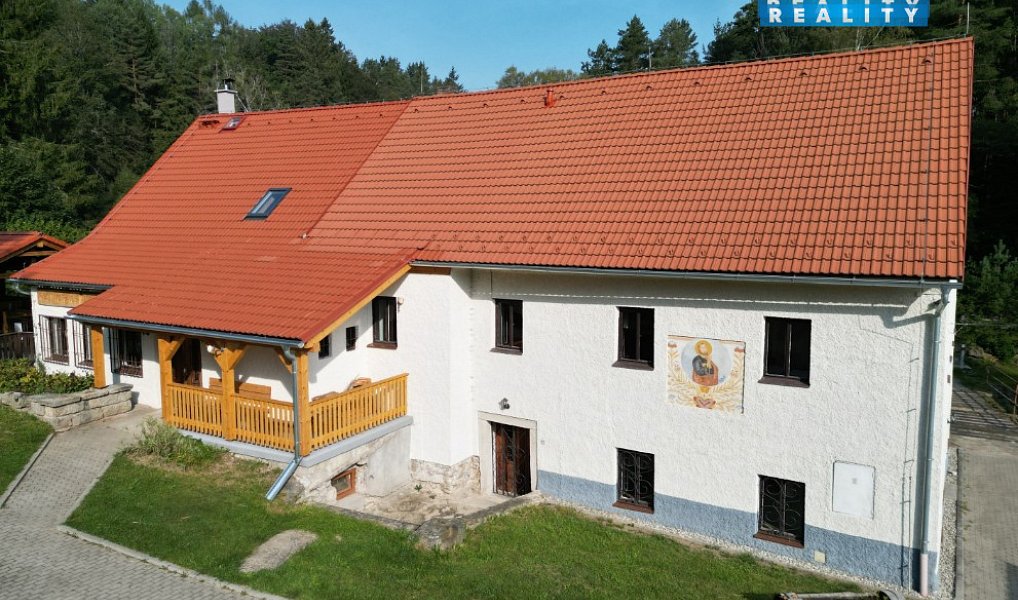 Prodej domu 217 m² s pozemkem 2 450 m², Benešov nad Černou – náhled fotky 14