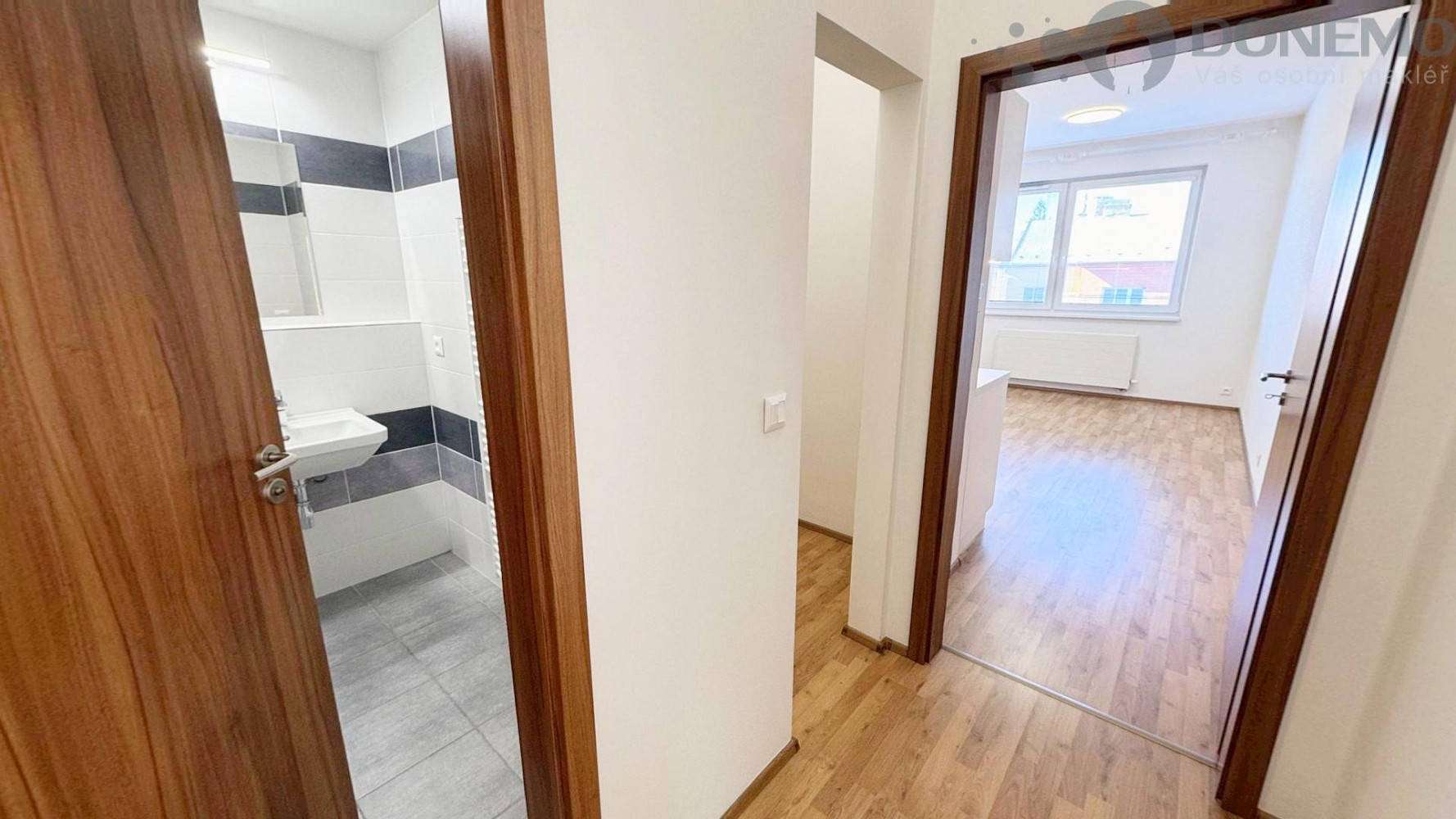 Pronájem bytu 1+kk 34 m² – fotografie 5