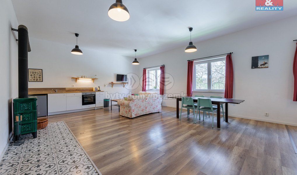 Prodej ubytovacího objektu 293 m², Vejprty – náhled fotky 20