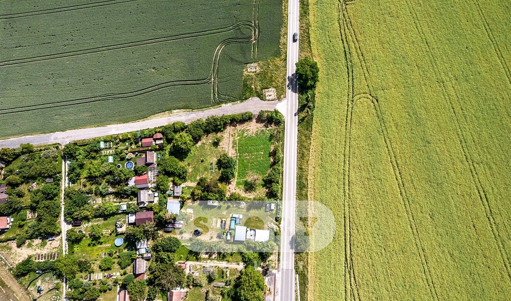 Prodej zahrady 1 000 m², Křelov-Břuchotín – náhled fotky 10