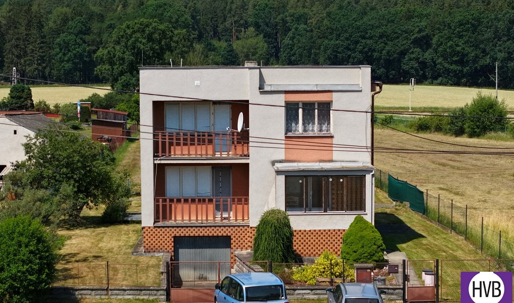 Prodej domu 200 m² s pozemkem 802 m², Klatovy – náhled fotky 3