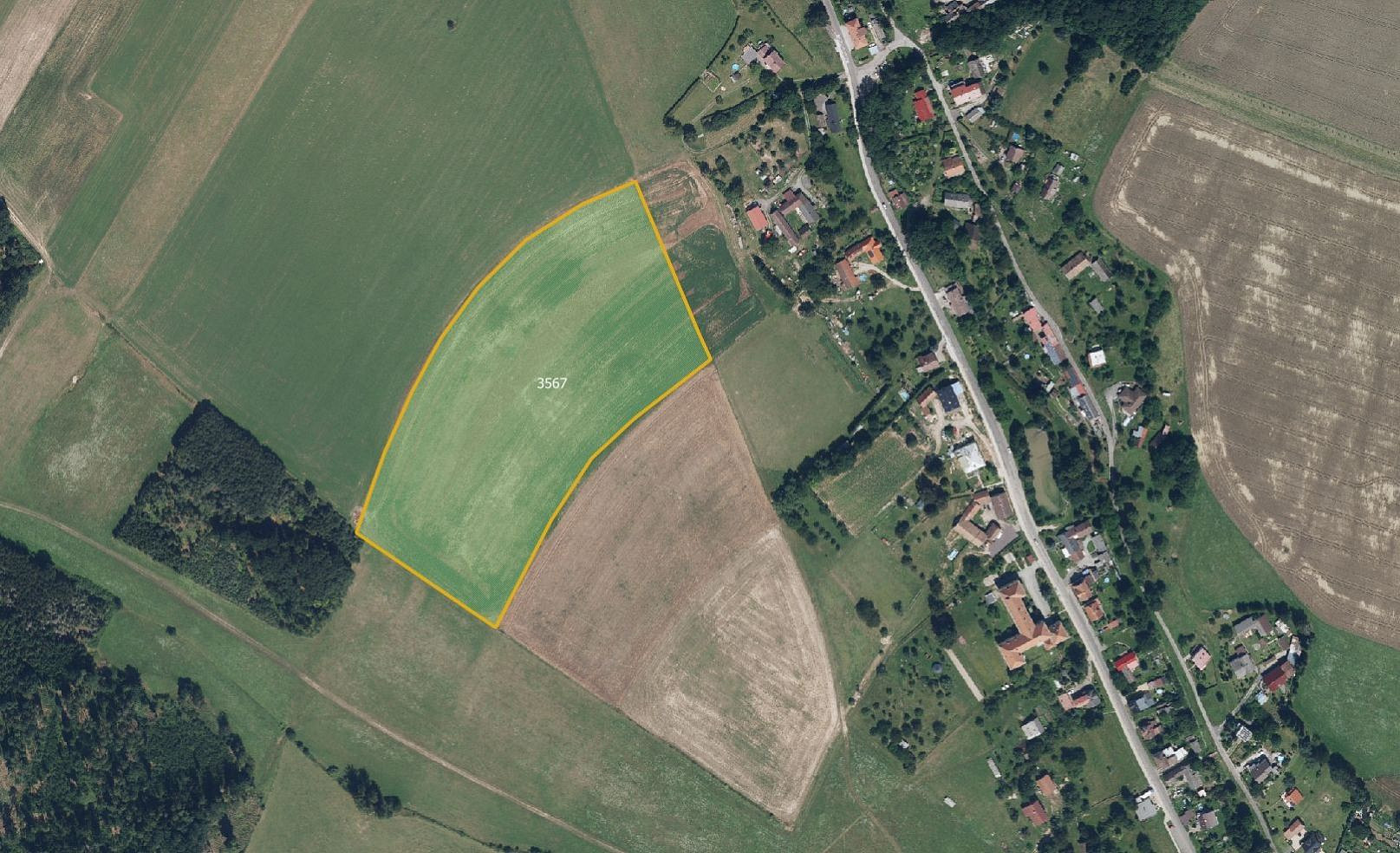 Prodej pole 43 833 m²