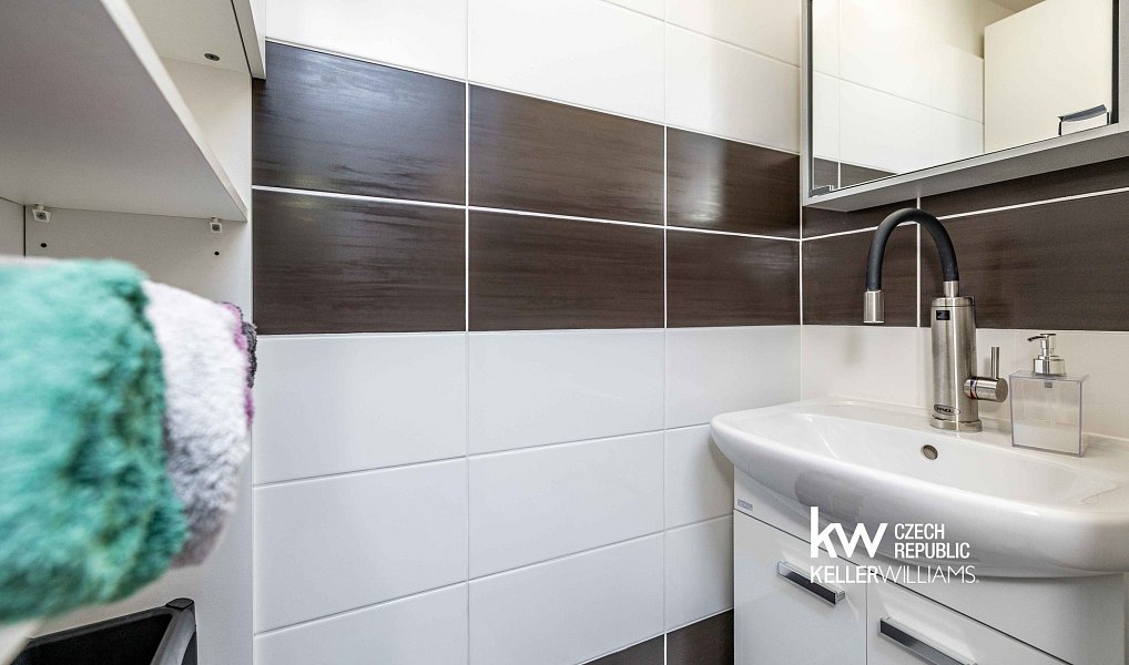 Prodej zahrady 640 m², Malé Žernoseky – náhled fotky 39