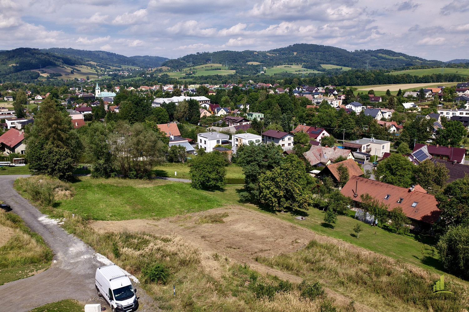 Prodej stavebního pozemku 1 143 m² – fotografie 2
