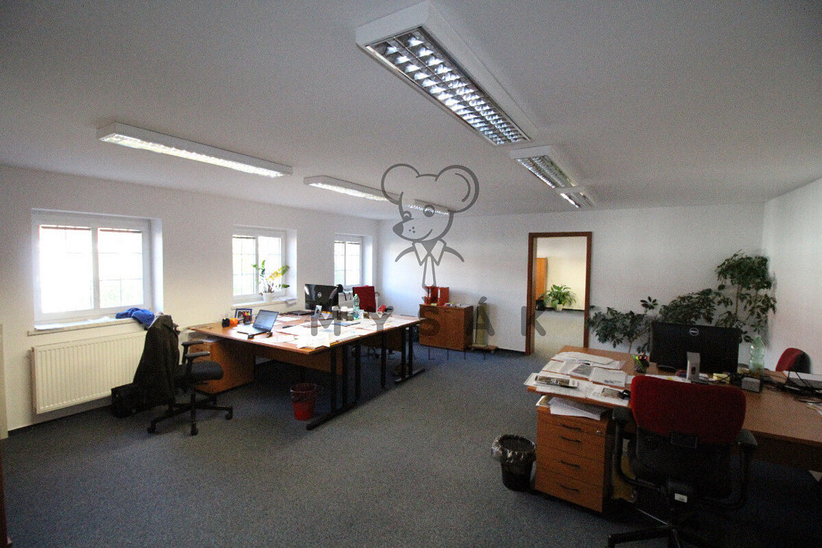 Pronájem kanceláře 29 m² – fotografie 2