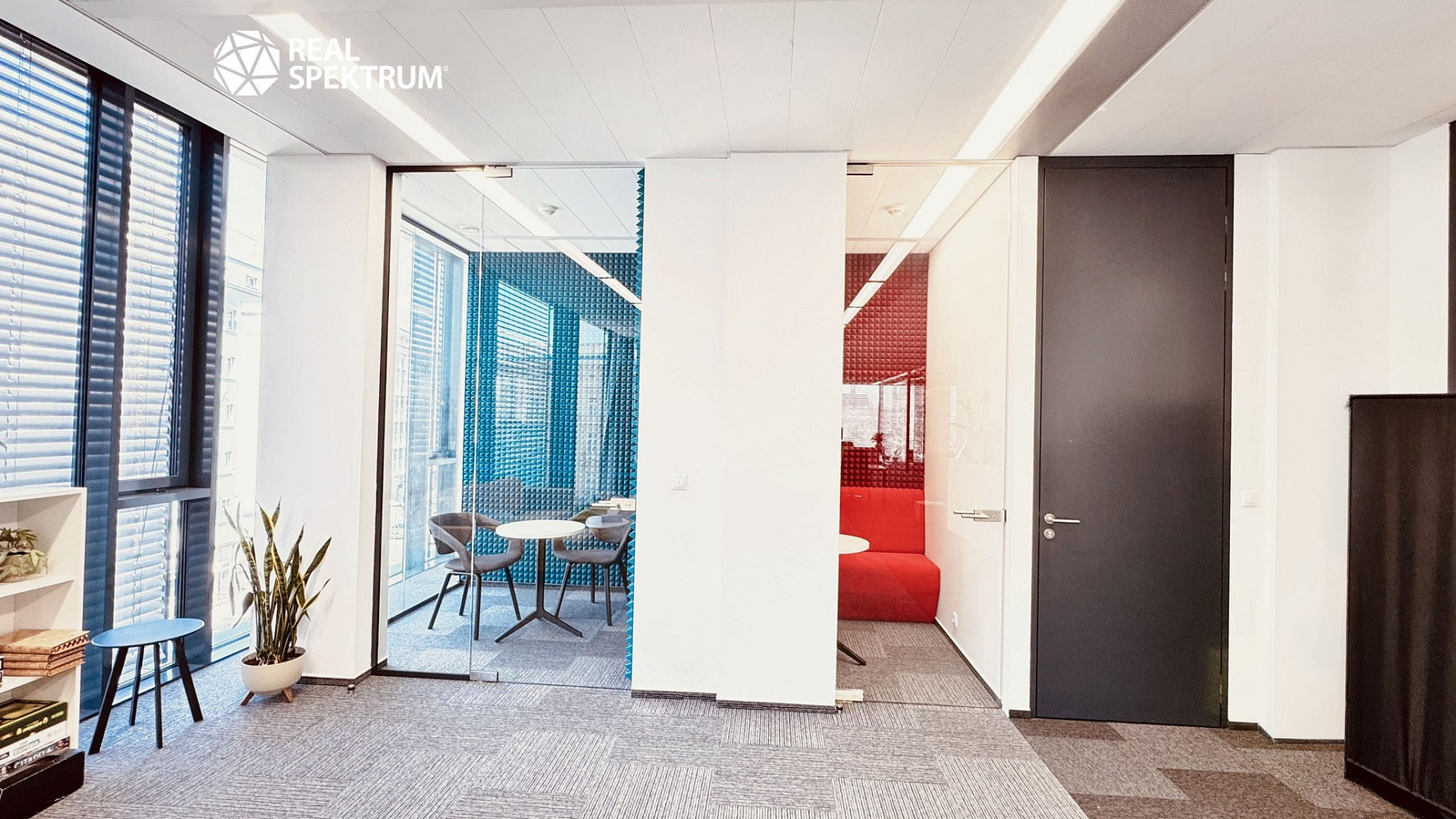 Pronájem kanceláře 257 m² – fotografie 5