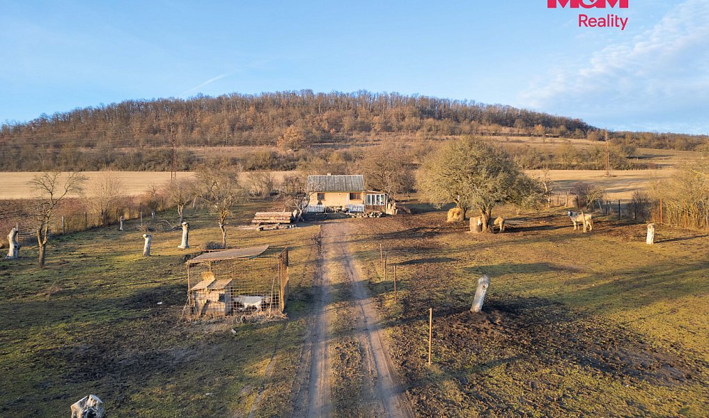 Prodej stavebního pozemku 7 980 m², Hlásná Třebaň – náhled fotky 7