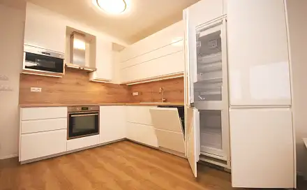 Pronájem bytu 4+kk 94 m²