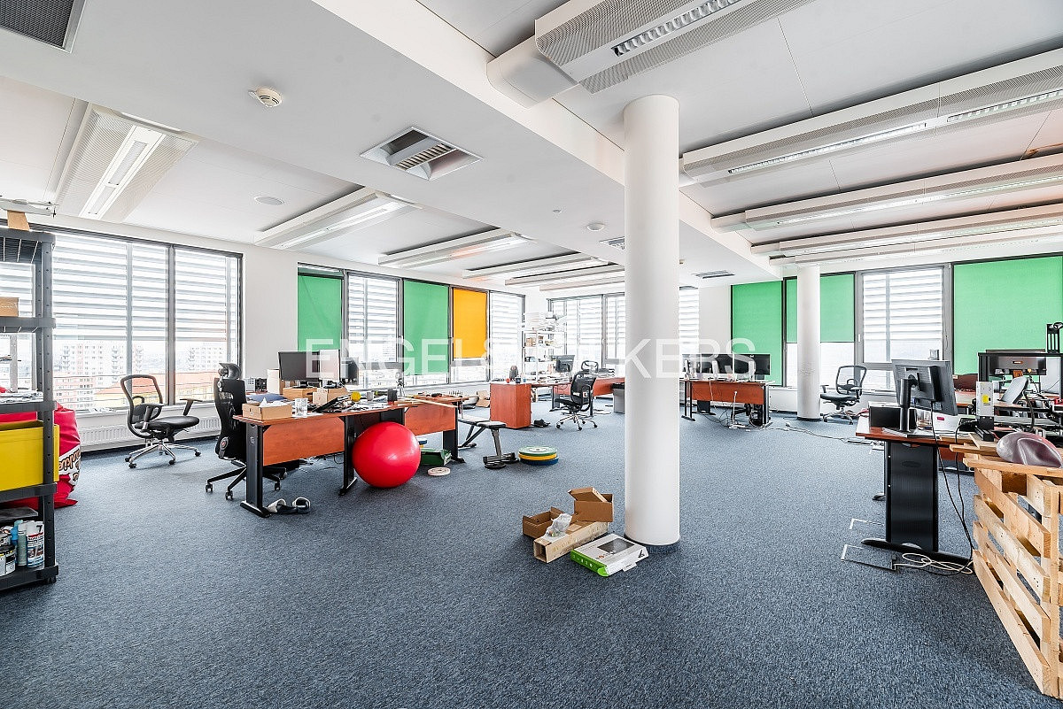 Pronájem kanceláře 531 m² – fotografie 5
