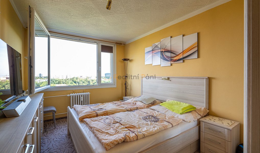 Prodej bytu 3+1 78 m², Praha – náhled fotky 3