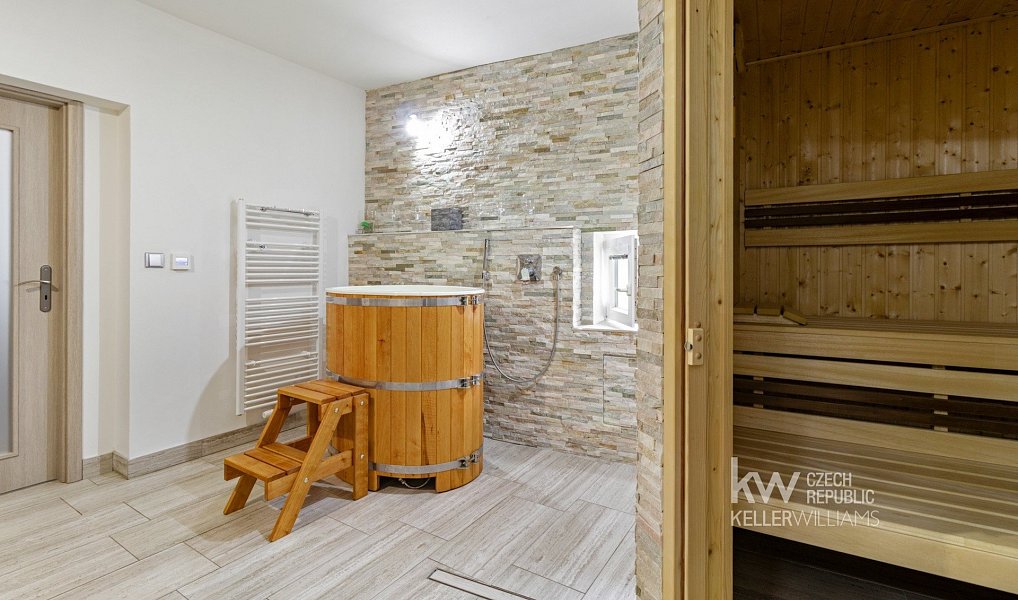 Prodej nájemního domu, činžáku 471 m², Nové Strašecí – náhled fotky 49