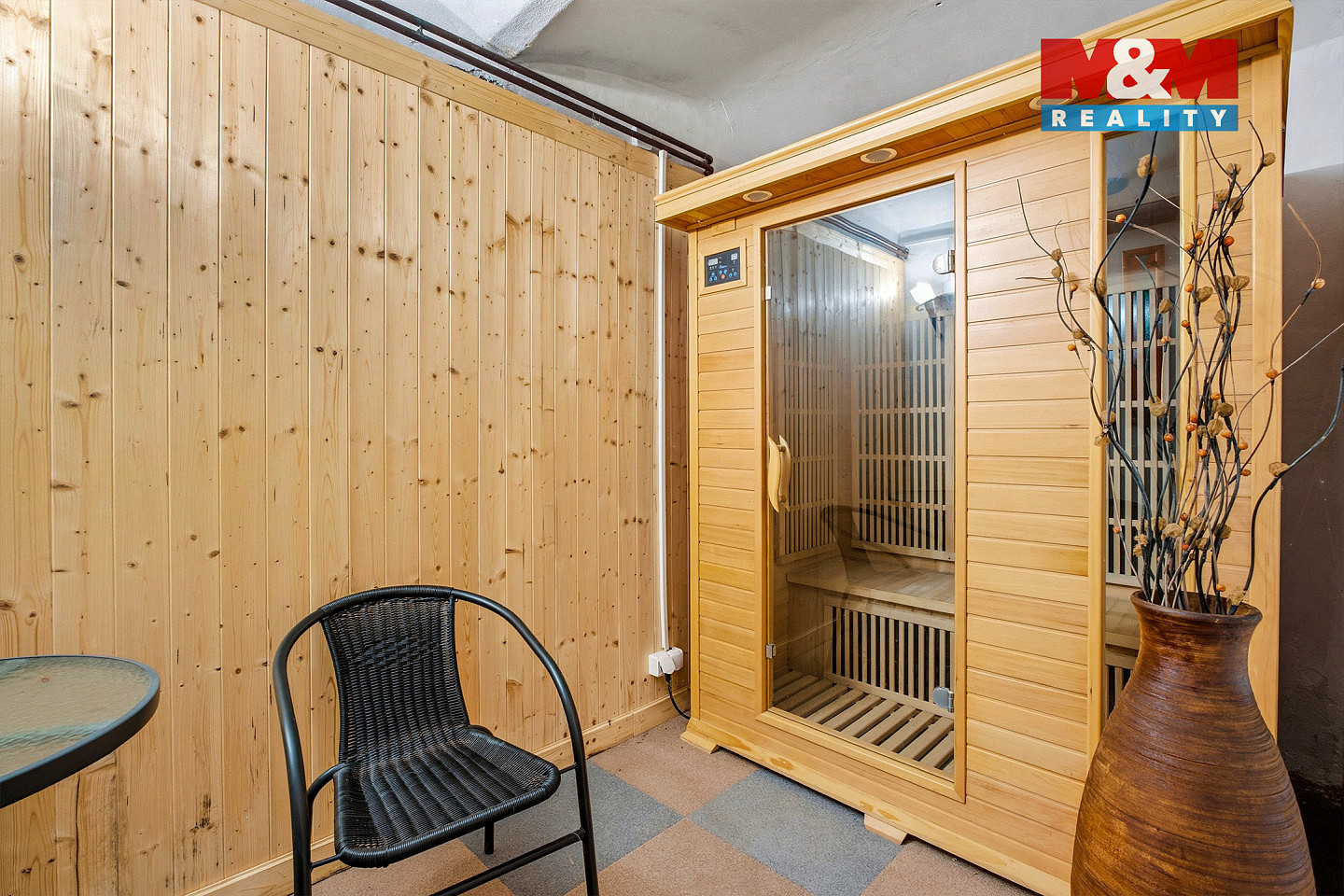 Prodej nájemního domu, činžáku 680 m² – fotografie 3