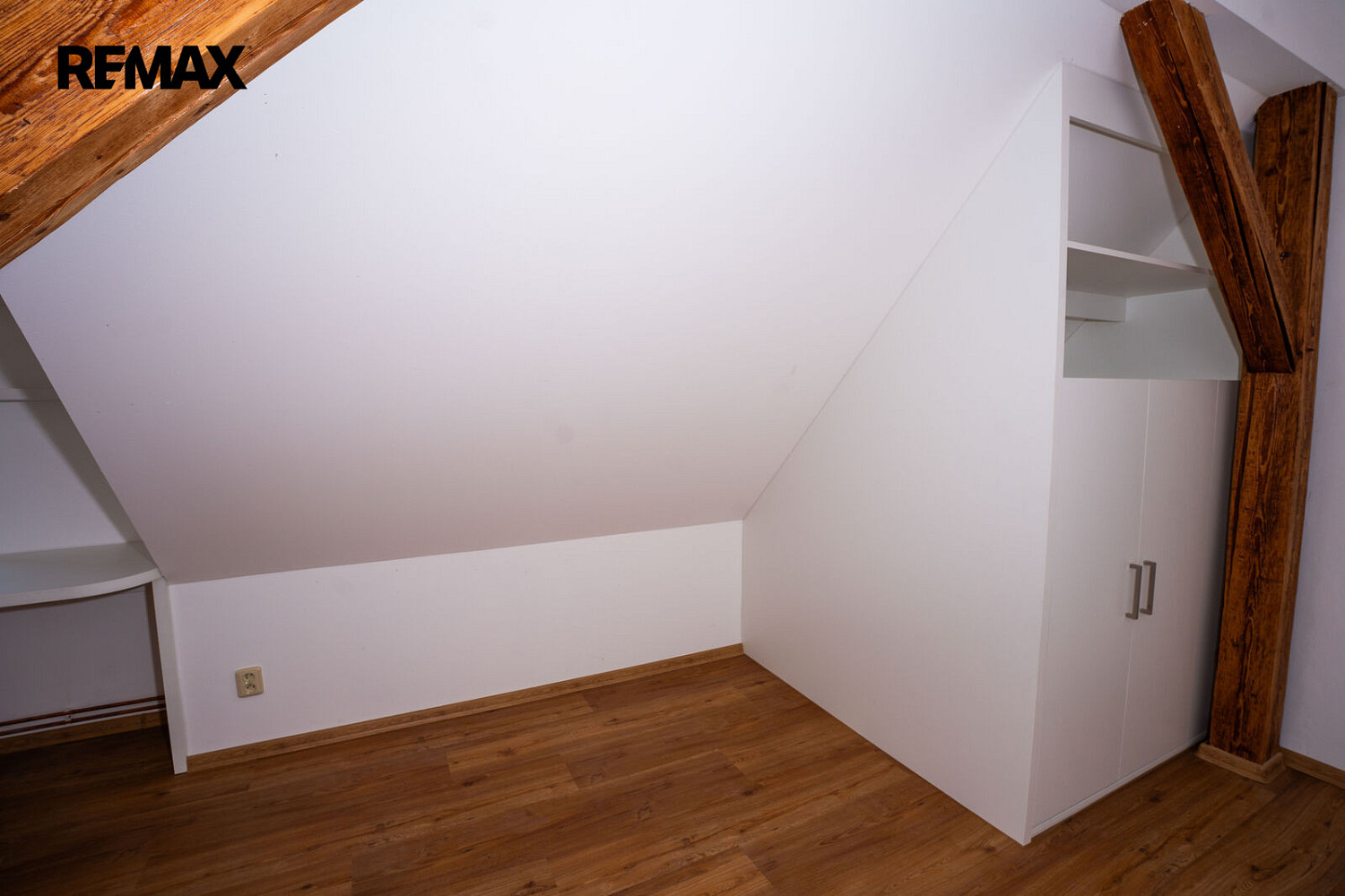 Pronájem bytu 1+kk 34 m² – fotografie 4