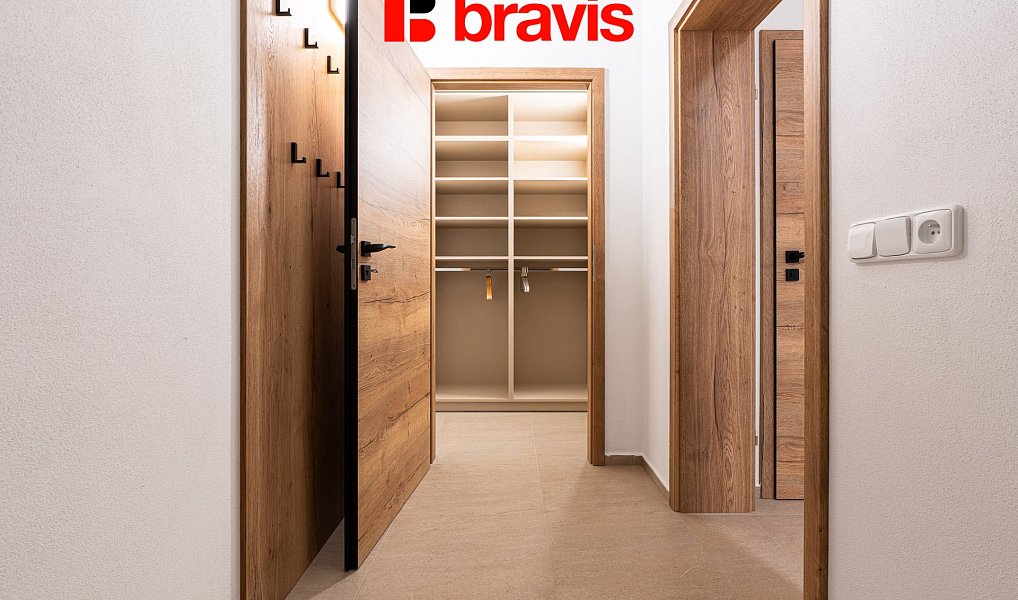 Pronájem domu 230 m² s pozemkem 414 m², Brno – náhled fotky 13