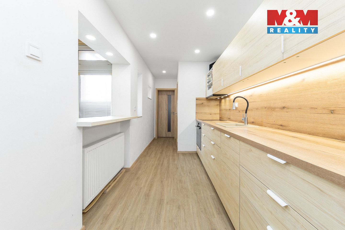 Prodej domu 290 m² s pozemkem 248 m² – fotografie 2