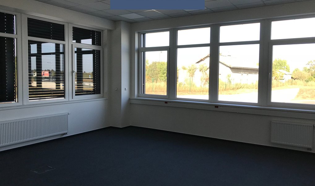 Pronájem skladovacích prostor 3 095 m², Syrovice – náhled fotky 6