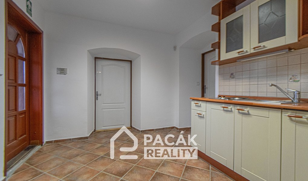 Prodej domu 660 m² s pozemkem 1 434 m², Olomouc – náhled fotky 24