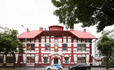 Pronájem komerčního objektu (jiného typu) 99 m²