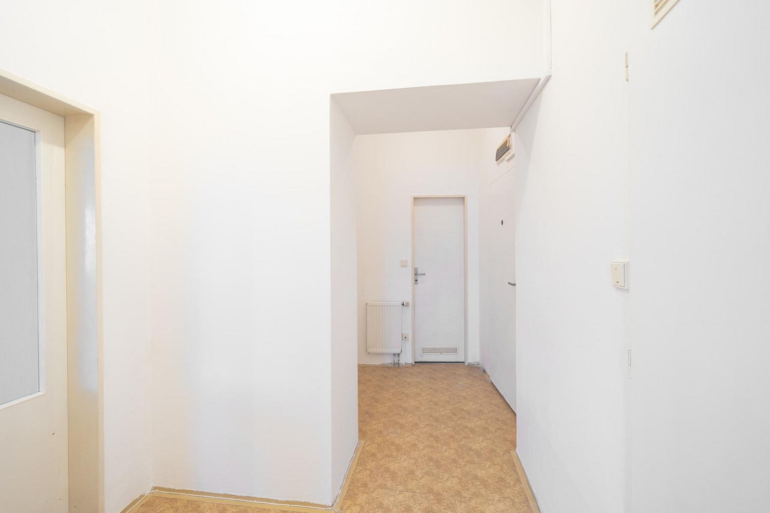 Pronájem bytu 1+1 45 m² - View 6