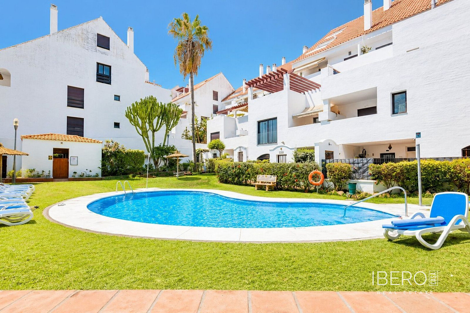 Piso 4+kk – Marbella, Nueva Andalucía - Vista 2
