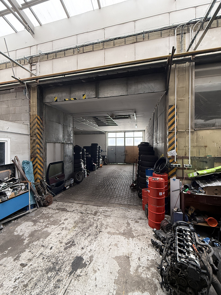 Pronájem skladovacích prostor 357 m² – fotografie 3