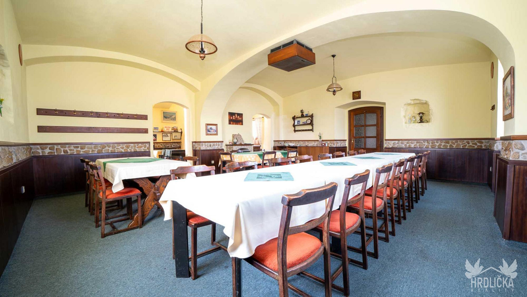 Prodej restaurace 340 m² – fotografie 3