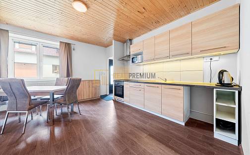 Prodej domu 78 m² s pozemkem 83 m², Poštovní, Uherský Brod - Újezdec, okres Uherské Hradiště
