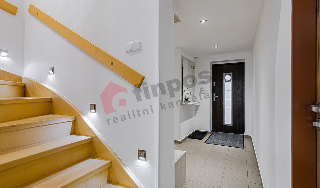 Prodej domu 149 m² s pozemkem 408 m², Býkev – náhled fotky 2