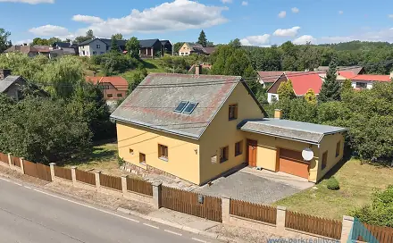 Prodej domu 250 m² s pozemkem 847 m², Pecka - Bělá u Pecky, okres Jičín