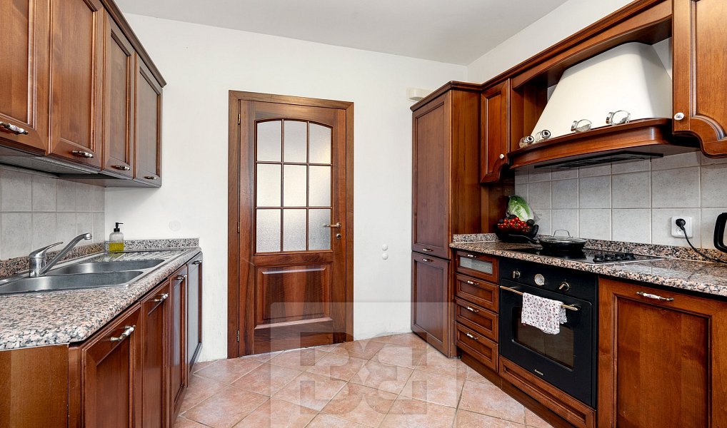 Prodej domu 170 m² s pozemkem 1 332 m², Kunice – náhled fotky 14